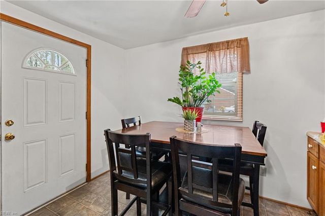 301 Osprey RD, Cardinal, VA 23025