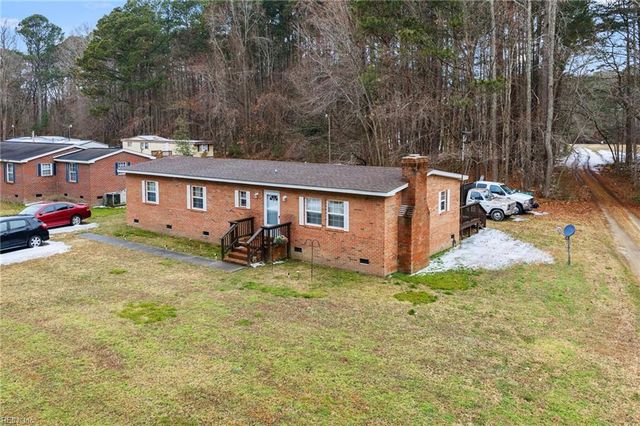 301 Osprey RD, Cardinal, VA 23025