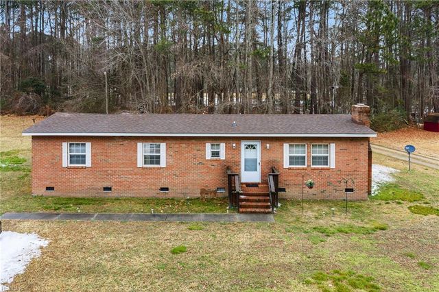 301 Osprey RD, Cardinal, VA 23025
