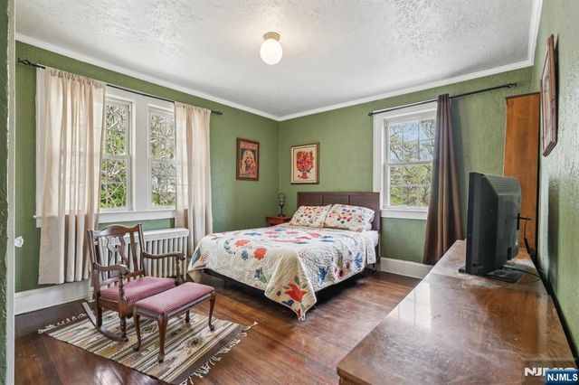 16 Jones Place, West Orange, NJ 07052