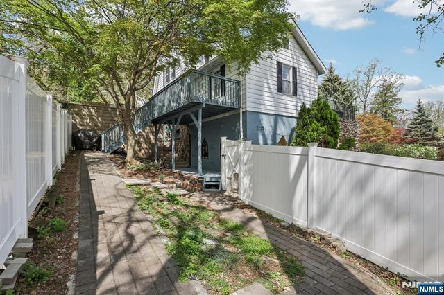 16 Jones Place, West Orange, NJ 07052