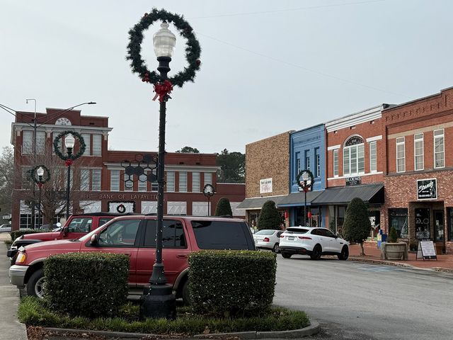 306 Cedar St, Lafayette, GA 30728