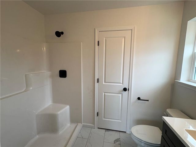 3821 Broadway, South Whitehall Twp, PA 18104