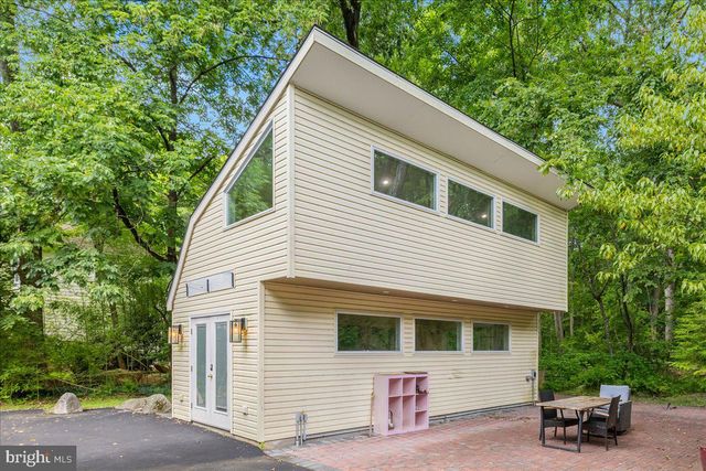 420 MT LUCAS RD, Princeton, NJ 08540
