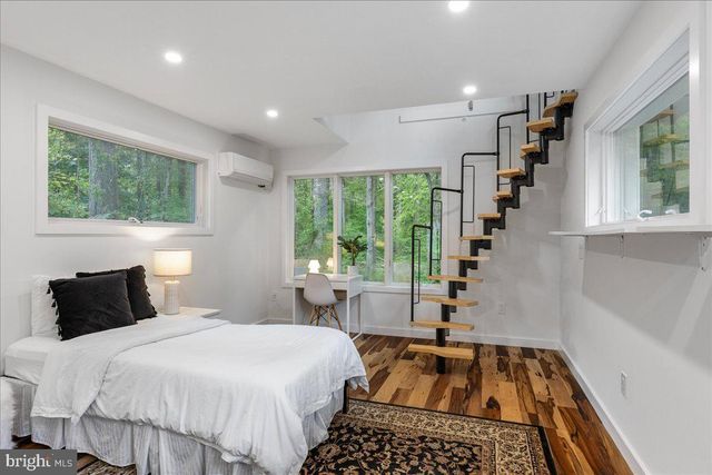 420 MT LUCAS RD, Princeton, NJ 08540