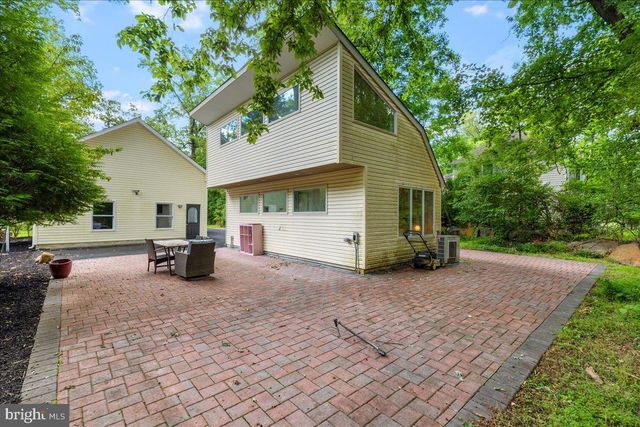 420 MT LUCAS RD, Princeton, NJ 08540
