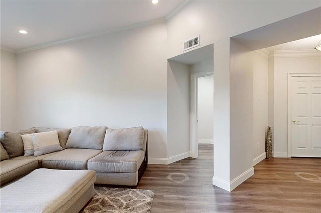 3275 Lenox NE Road 413, Atlanta, GA 30324