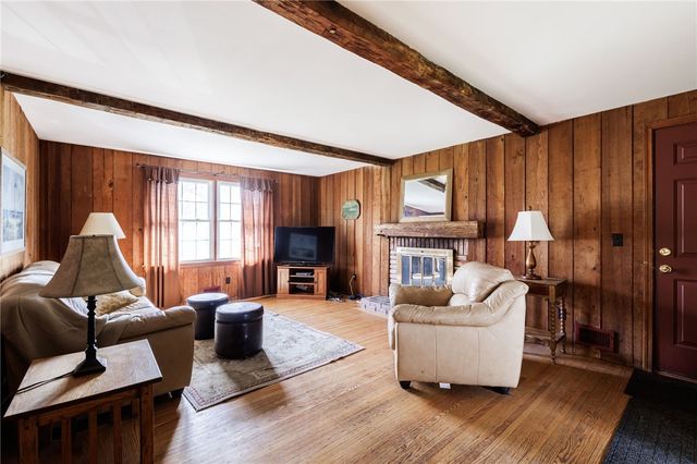 92 Hillary Lane, Penfield, NY 14526