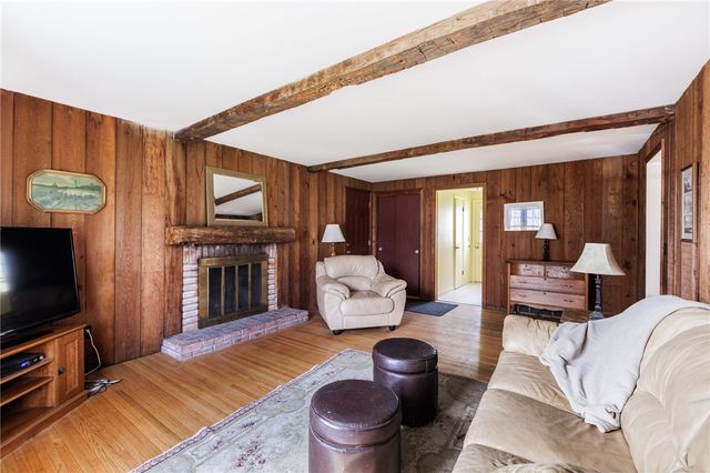 92 Hillary Lane, Penfield, NY 14526