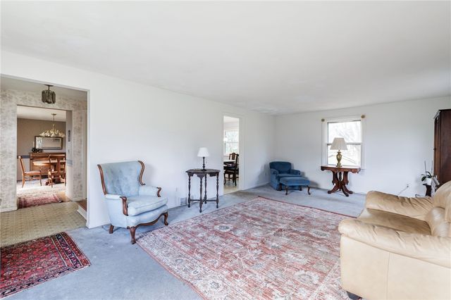 92 Hillary Lane, Penfield, NY 14526