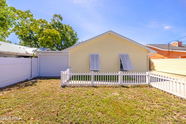 123 Oleander Circle, Panama City Beach, FL 32413