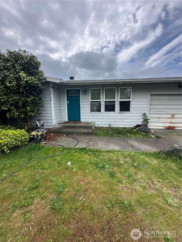 6712 27th Street W, University Place, WA 98466