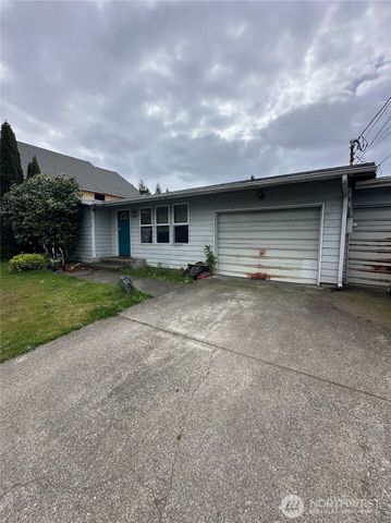 6712 27th Street W, University Place, WA 98466
