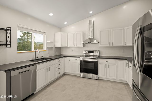 25 SPUR Court, Sedona, AZ 86351