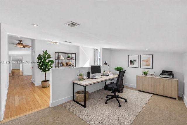 6735 SW 51st St, Miami, FL 33155