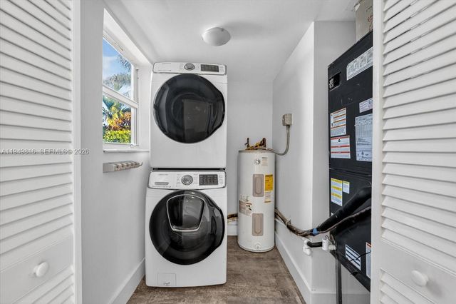 6735 SW 51st St, Miami, FL 33155