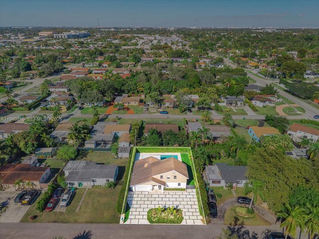 6735 SW 51st St, Miami, FL 33155