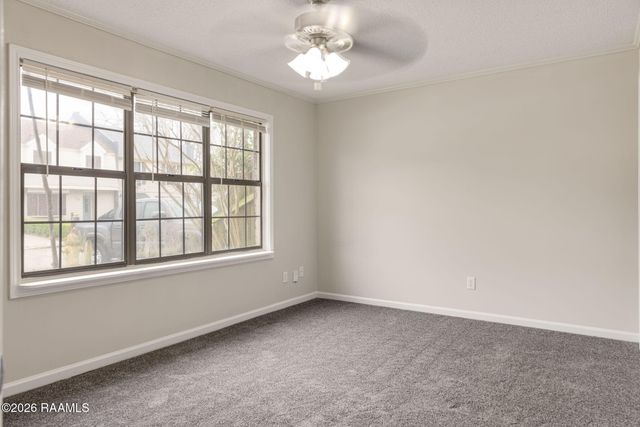 132 E Pamela Drive, Lafayette, LA 70506