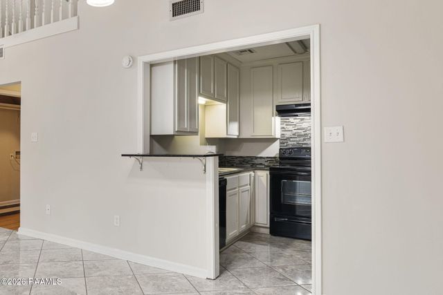 132 E Pamela Drive, Lafayette, LA 70506