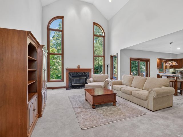 7730 Inverness Glens Drive, Fort Wayne, IN 46804