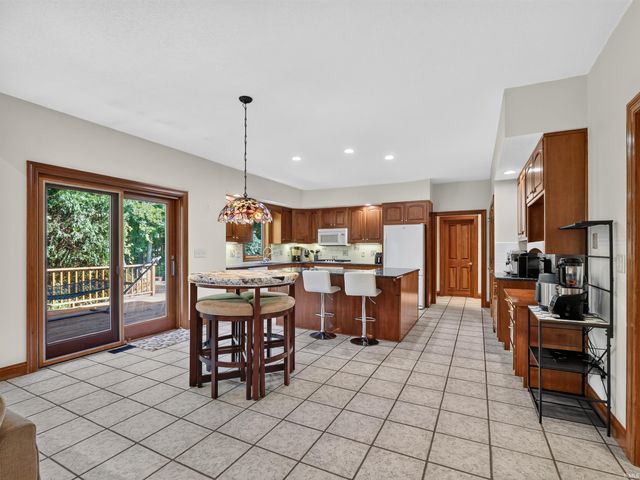 7730 Inverness Glens Drive, Fort Wayne, IN 46804