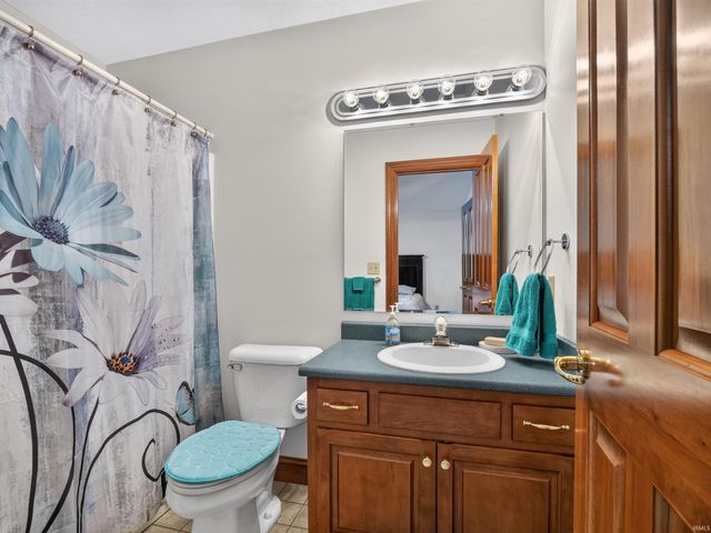 7730 Inverness Glens Drive, Fort Wayne, IN 46804