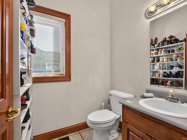 7730 Inverness Glens Drive, Fort Wayne, IN 46804