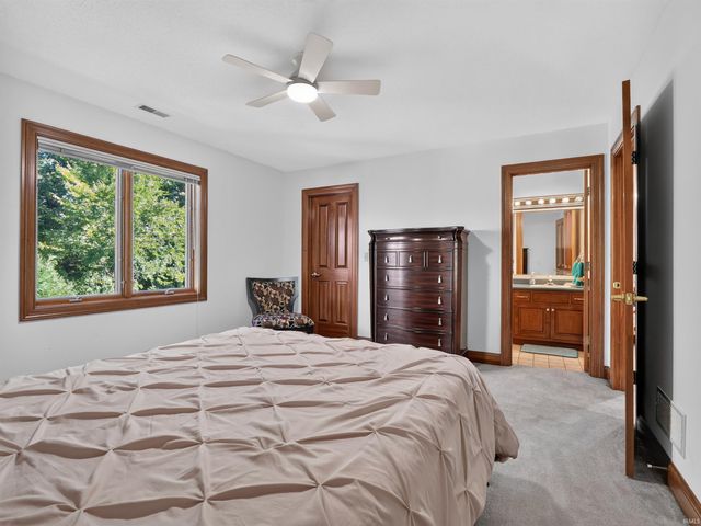 7730 Inverness Glens Drive, Fort Wayne, IN 46804
