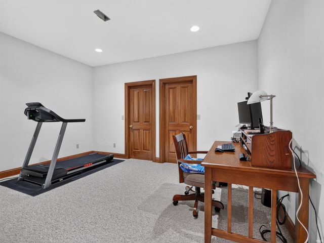 7730 Inverness Glens Drive, Fort Wayne, IN 46804