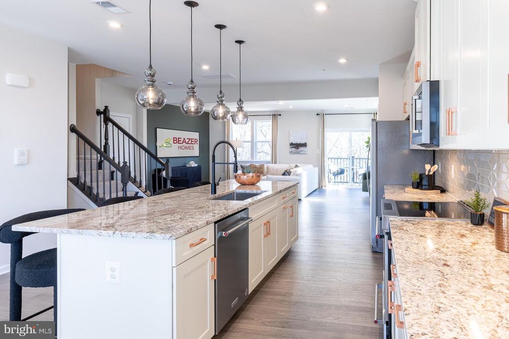 Image 4 of property listing at 97 CENTRAL AVE, Gaithersburg, MD 20877