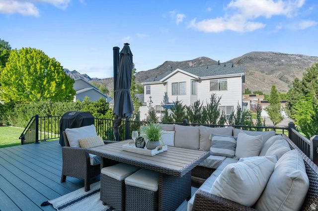9834 N MANILA CIR, Cedar Hills, UT 84062