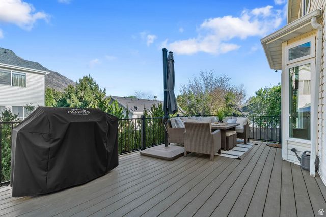 9834 N MANILA CIR, Cedar Hills, UT 84062