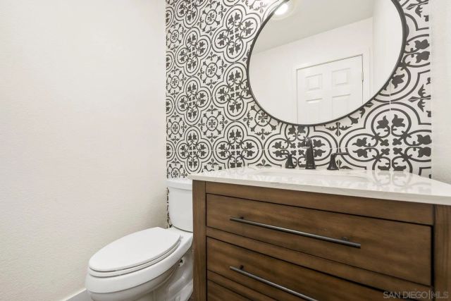7352 Via Cresta, San Diego, CA 92129