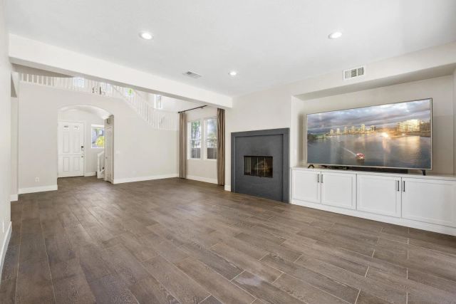 7352 Via Cresta, San Diego, CA 92129