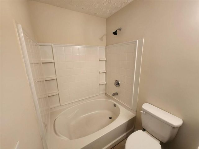 1736 Redan E, Lithonia, GA 30058