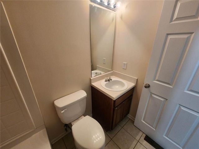 1736 Redan E, Lithonia, GA 30058