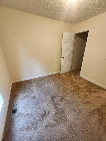 1736 Redan E, Lithonia, GA 30058