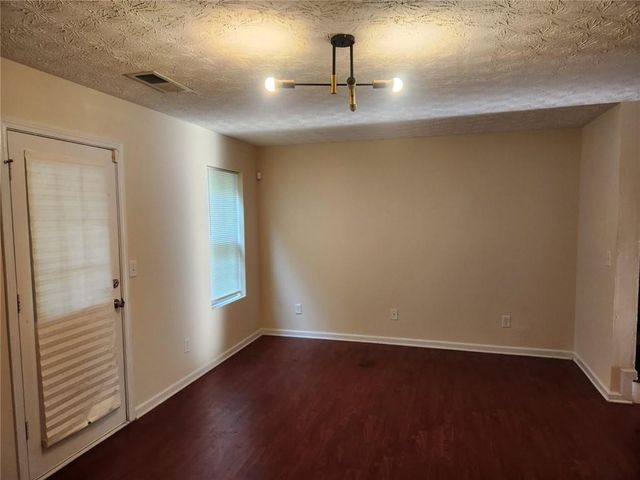 1736 Redan E, Lithonia, GA 30058
