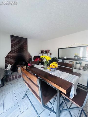 5916 Wolf Creek Place, Colorado Springs, CO 80918