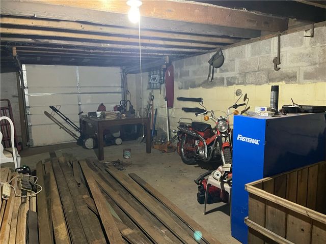 1007 S S Center Ave, Somerset Twp, PA 15501