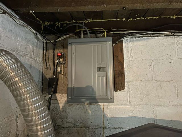 1007 S S Center Ave, Somerset Twp, PA 15501