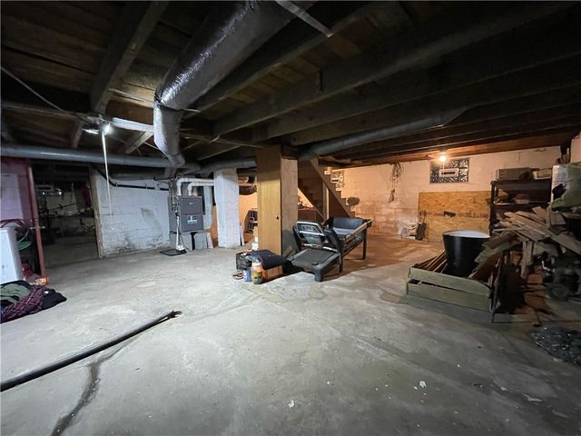 1007 S S Center Ave, Somerset Twp, PA 15501