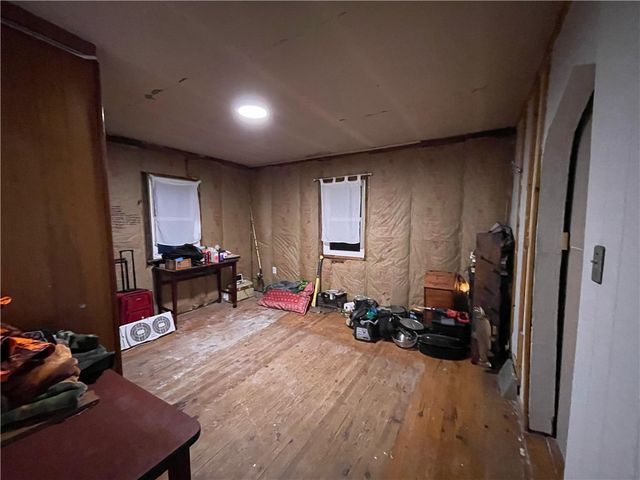 1007 S S Center Ave, Somerset Twp, PA 15501