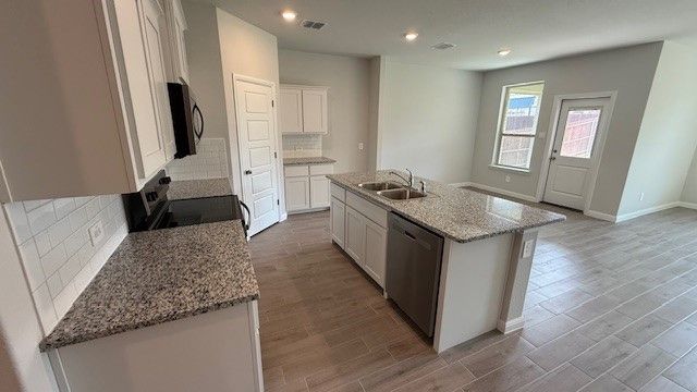 1920 PREAKNESS Drive, Granbury, TX 76049
