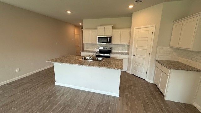 1920 PREAKNESS Drive, Granbury, TX 76049