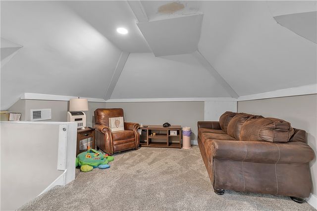 127 University Avenue, Buffalo, NY 14214