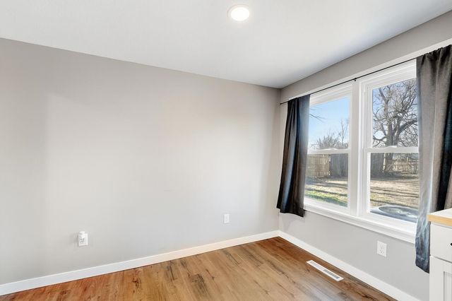 757 N Dougherty Ave, Wichita, KS 67212