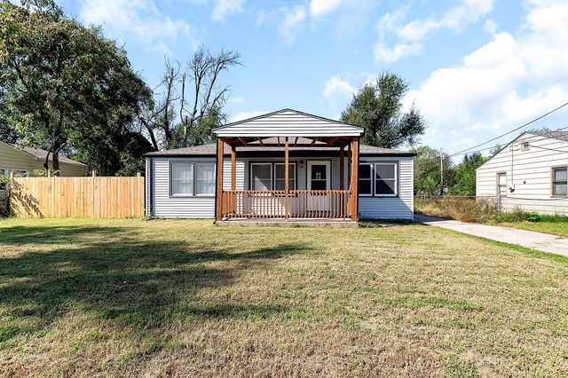757 N Dougherty Ave, Wichita, KS 67212