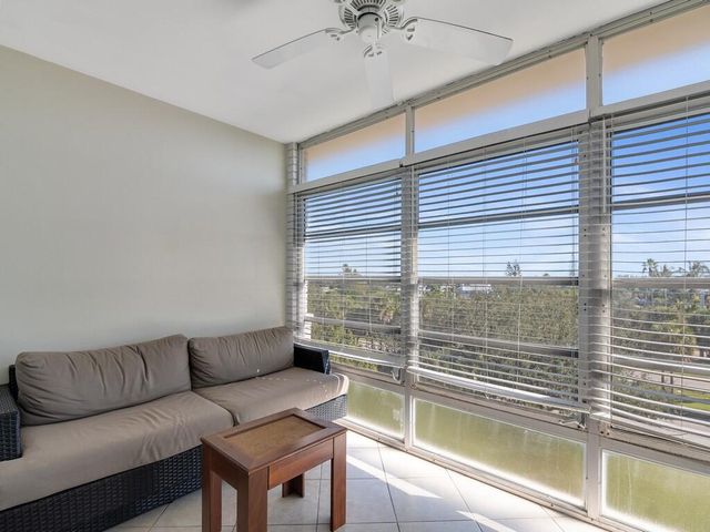 2333 Indian River Boulevard 506, Vero Beach, FL 32960