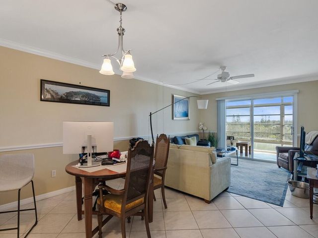 2333 Indian River Boulevard 506, Vero Beach, FL 32960